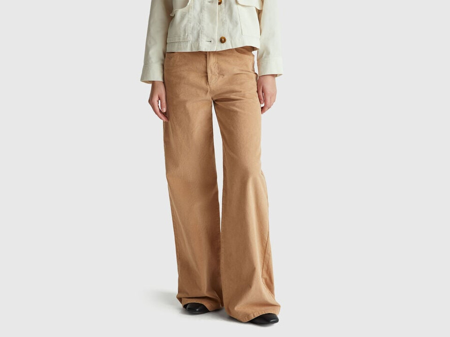 weit geschnittene samthose