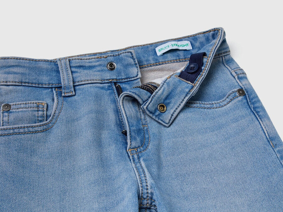 jeans mit geradem bein