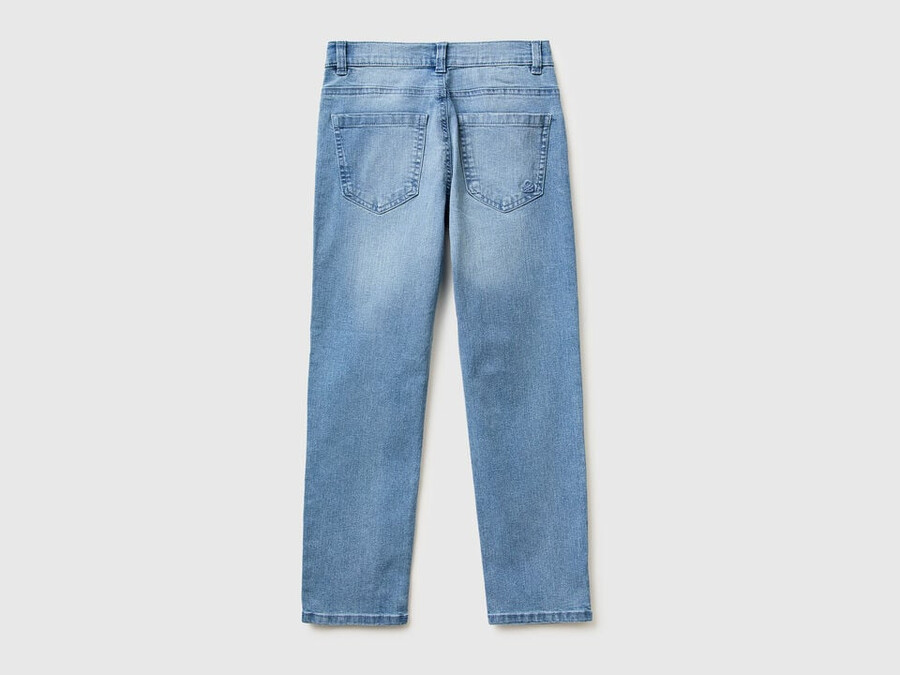 slim-fit-jeans