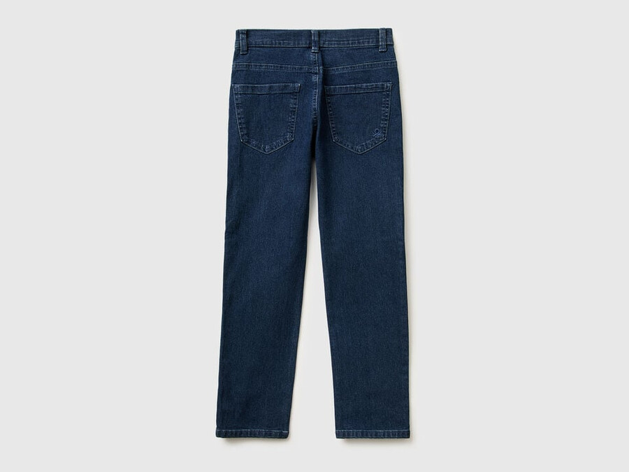 slim-fit-jeans