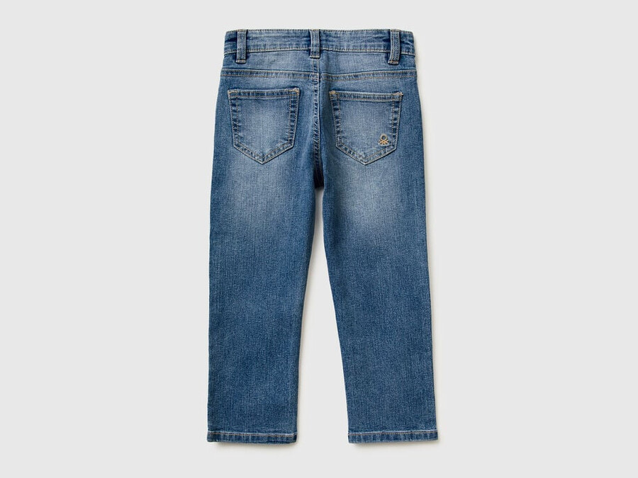 slim-fit-jeans