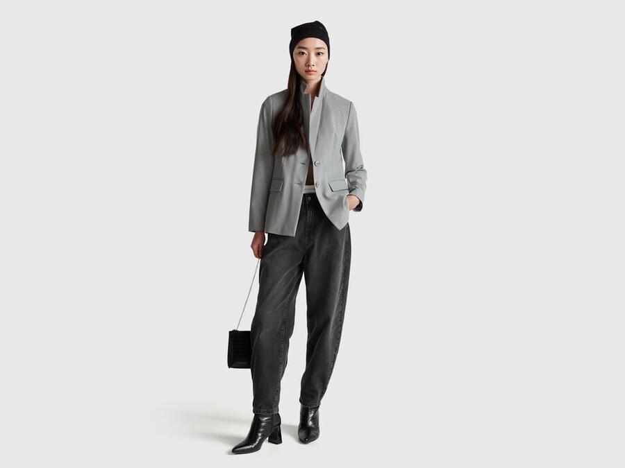 schmal geschnittener blazer