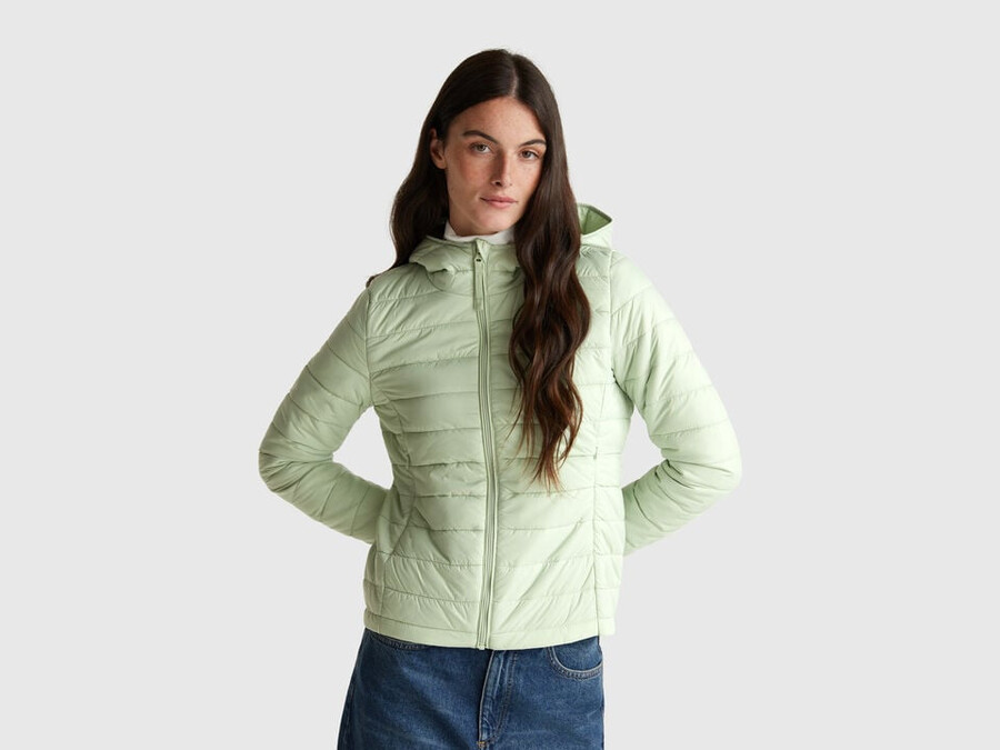 schmal geschnittene steppjacke