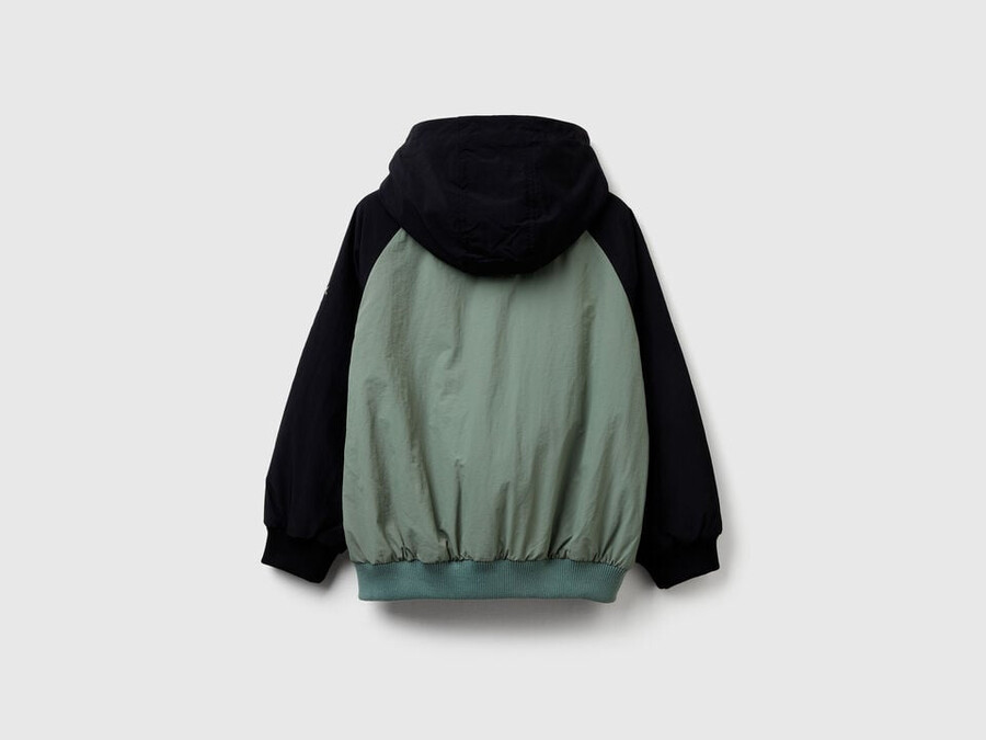 nylonjacke mit kapuze