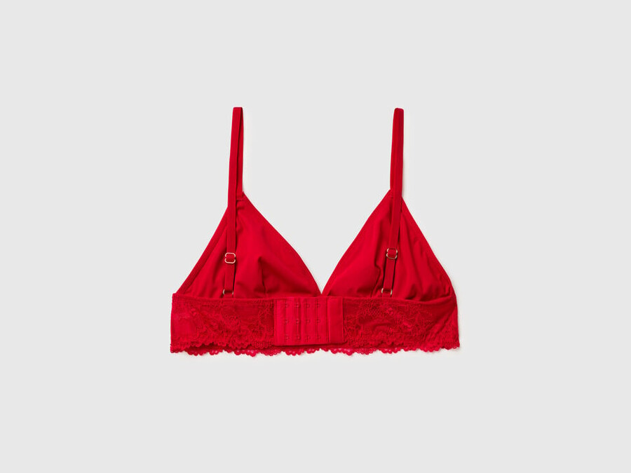 roter triangel-bh mit spitze